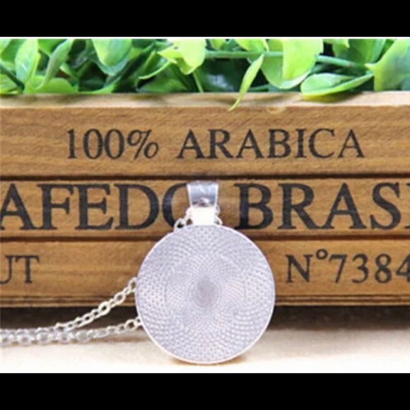 NEW Glass Cabochon Pendant Starfish In Seaweed Chain Necklace - Picture 3 of 4